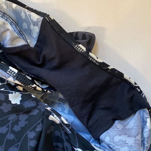 Newport News Swim Black & White One Piece Swim suit Size 12 - Picture 6 of 8